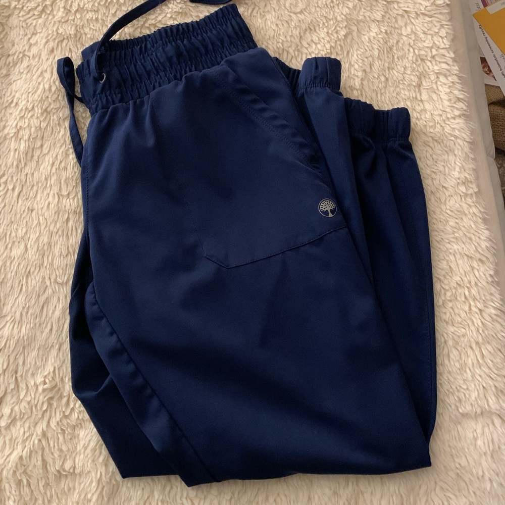 Healing Hands Jogger Scrub Pants